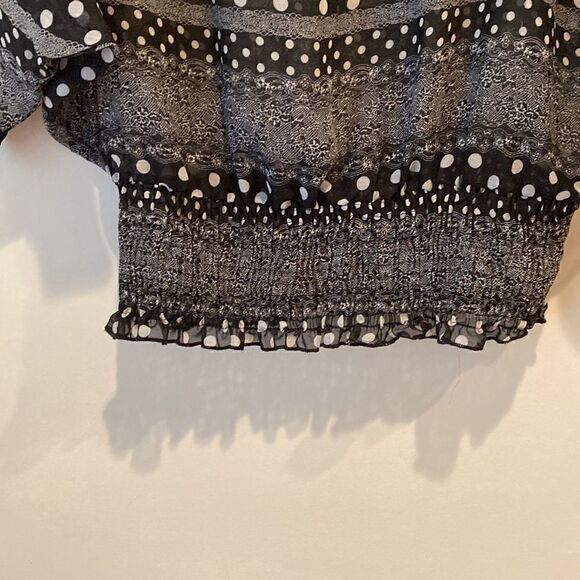 Rachael & Chloe Blouse Size Medium - Picture 5 of 7